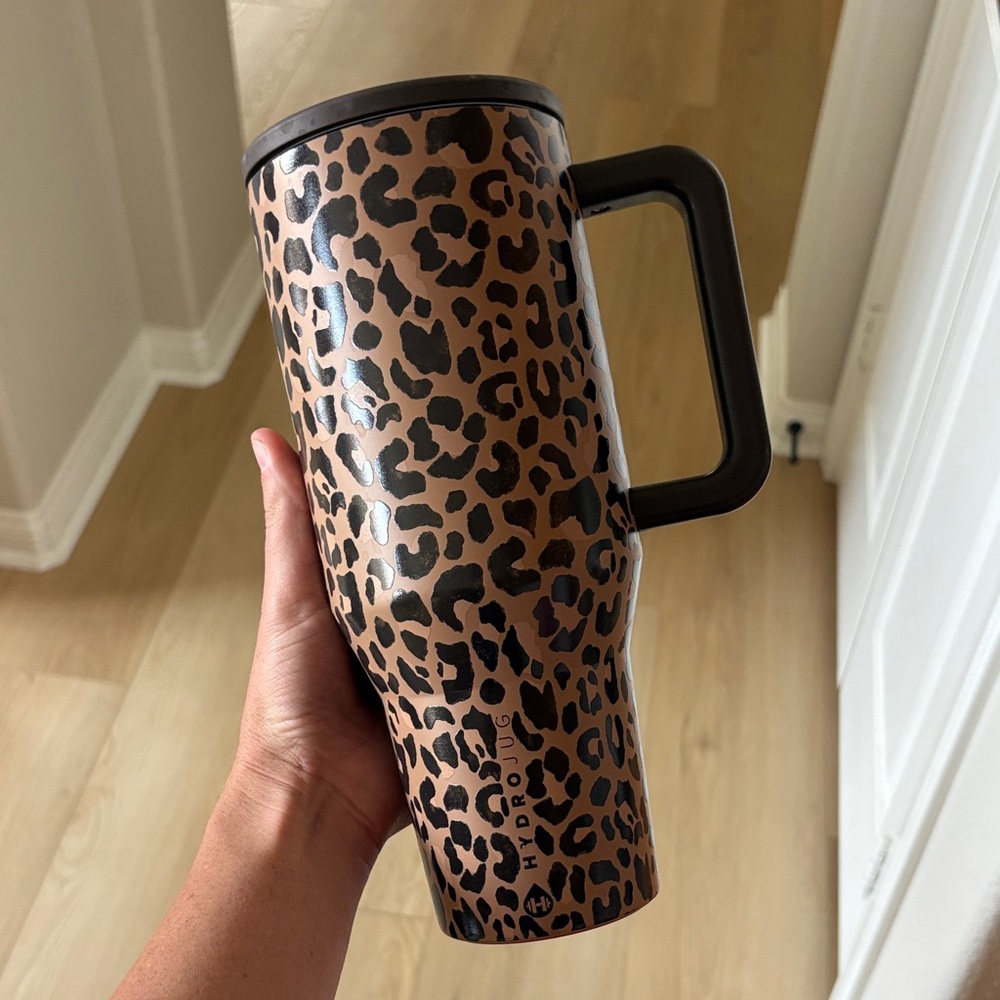HydroJug Leopard Print Travel Mug - Tan and Black